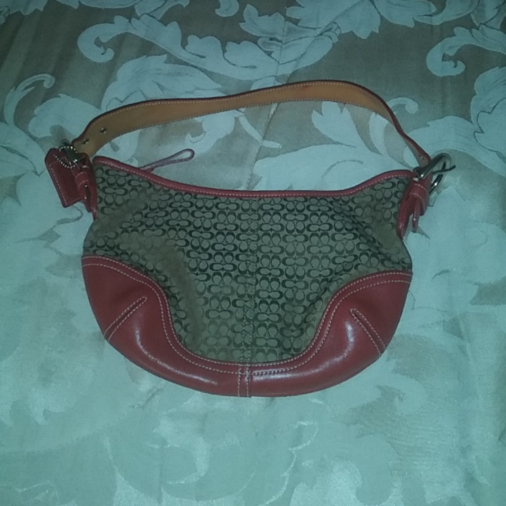 too small - Picture 2 of 4